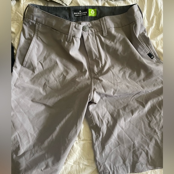 Quick silver dress shorts . Size 23 boys , tan - Picture 1 of 1